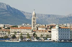 Dalmatia Gallery: Coastal mountains and waterfront town buildings, Split, Dalmatian Coast, Croatia, Europe