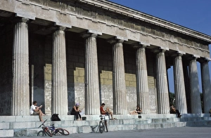 Colonnade on the exterior of the Temple of Theseus, Volksgarten Park, Innere Stadt Colonnade on the exterior of the Temple of Theseus, Volksgarten Park, Innere Stadt