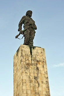 The Commander Ernesto Guevara (El Che) Memorial sculpted by Jose Delarra The Commander Ernesto Guevara (El Che) Memorial sculpted by Jose Delarra