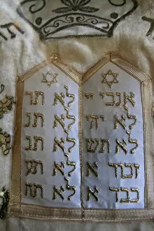 Images Dated 25th March 2012: The Ten Commandments. Edmond J Safra Grand Choral Synagogue, St