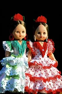 Images Dated 4th September 2008: Two dolls dressed in Spanish costume