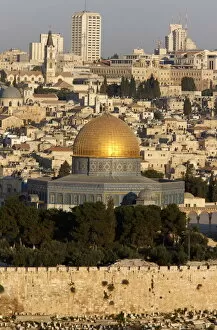 Images Dated 18th August 2007: Dome of the Rock and city seen from Mount of Olives, Jerusalem, Israel, Middle East