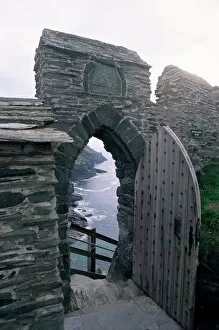 Cornwall Collection: Doorway, Tintagel Castle, Cornwall, England, United Kingdom, Europe