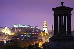 City Scene Gallery: Edinburgh cityscape at dusk looking towards Edinburgh Castle, Edinburgh