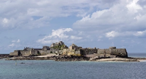 Elizabeth Castle at high tide, Jersey, Channel Islands, United Kingdom, Europe Elizabeth Castle at high tide, Jersey, Channel Islands, United Kingdom, Europe