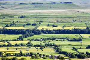 The Flat Topped Hill of Addleborough from Askrigg Moor Road, Wensleydale, Yorkshire Dales National Park, Yorkshire The Flat Topped Hill of Addleborough from Askrigg Moor Road, Wensleydale, Yorkshire Dales National Park, Yorkshire