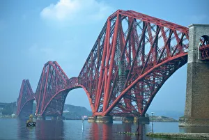 <b class=qtipBold><figcaption>The Forth Railway Bridge</figcaption></b><br>The Forth Railway Bridge, built in 1890, Firth of Forth, Scotland, United Kingdom, Europe<br><em>© Robert Harding 2008 - All Rights Reserved</em> The Forth Railway Bridge