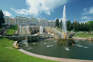 Fountains in front of the Summer Palace at Petrodvorets in St Fountains in front of the Summer Palace at Petrodvorets in St