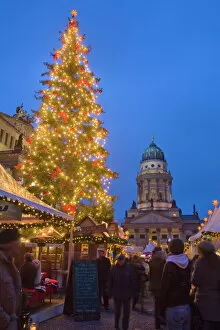 Gendarmen markt Christmas market and Franz Dom, Berlin, Germany, Europe