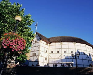 Theatres Gallery: The Globe Theatre, Bankside, London, England, United Kingdom, Europe