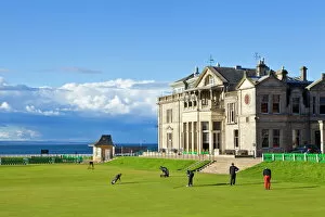 Images Dated 11th May 2013: Golf course and club house, The Royal and Ancient Golf Club of St. Andrews, St