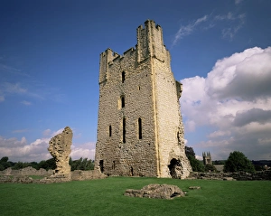 Helmsley Gallery: Great Tower, Helmsley Castle, North Yorkshire, England, United Kingdom, Europe