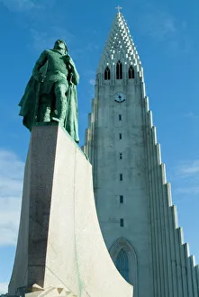 Prints of Hallgrimskirka with statue of Leifer Eiriksson, Viking discoverer of America and native Icelander, Reykjavik, Iceland, Polar Regions Iceland Prints: Hallgrimskirka Print with Leif Eriksson Statue