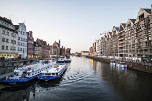 Hanseatic league houses on the Motlawa river at sunset, Gdansk. Poland Hanseatic league houses on the Motlawa river at sunset, Gdansk. Poland