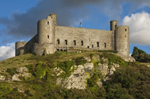 Harlech Castle, a medieval castle built by Edward 1 in 1282, UNESCO World Heritage Site Harlech Castle, a medieval castle built by Edward 1 in 1282, UNESCO World Heritage Site