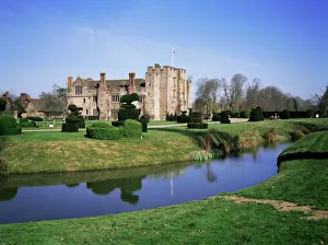 Hever Castle, Kent, England, United Kingdom, Europe Hever Castle, Kent, England, United Kingdom, Europe