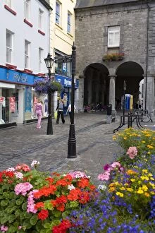 Images Dated 1st August 2006: High Street, Kilkenny City, County Kilkenny, Leinster, Republic of Ireland, Europe