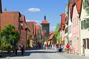 Images Dated 12th May 2008: The historic town of Rothenburg ob der Tauber, Franconia, Bavaria, Germany, Europe