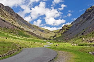 Images Dated 3rd January 2000: Honister Pass, Lake Distric National Park, Cumbria, England, United Kingdom, Europe