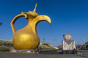 Huge tea pot monument in the Asir mountains near Jizan, Kingdom of Saudi Arabia Huge tea pot monument in the Asir mountains near Jizan, Kingdom of Saudi Arabia