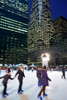 Winter Sport Gallery: Ice skating rink in Bryant Park at Christmas, Manhattan, New York City