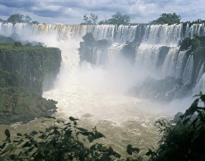 Iguacu (Iguazu) Falls, border of Brazil and Argentina, South America Iguacu (Iguazu) Falls, border of Brazil and Argentina, South America