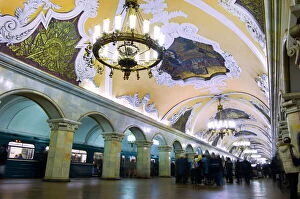 Travelling Gallery: Interior of Komsomolskaya Metro Station, Moscow, Russia, Europe
