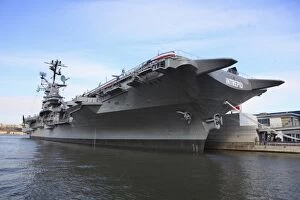 Museums Collection: Intrepid Sea, Air and Space Museum, Manhattan, New York City, United States of America