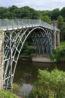 Ironbridge spanning 30m across the River Severn at Ironbridge Ironbridge spanning 30m across the River Severn at Ironbridge