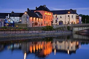 Images Dated 31st July 2006: Johns Quay and River Nore, Kilkenny City, County Kilkenny, Leinster