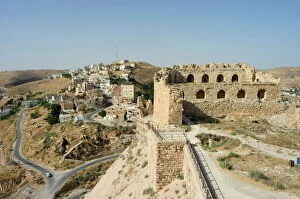Images Dated 17th January 2000: Karak Crusader castle ruins and town