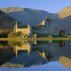 Valley Gallery: Kilchurn Castle reflected in Loch Awe
