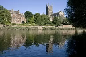 Images Dated 24th July 2012: Kleve Walk with Cathedral on East bank of River Severn, Worcester, Worcestershire, England
