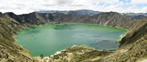 Lago Quilotoa, caldera lake in extinct volcano in central highlands of Andes, Ecuador Lago Quilotoa, caldera lake in extinct volcano in central highlands of Andes, Ecuador