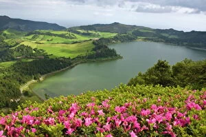 Bloom Collection: Lagoa das Furnas crater in Furnas, San Miguel, Azores, Portugal, Europe