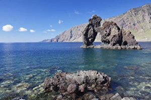 Las Playas Bay with rock arch Roque de Bonanza, UNESCO biosphere reserve, El Hierro Las Playas Bay with rock arch Roque de Bonanza, UNESCO biosphere reserve, El Hierro