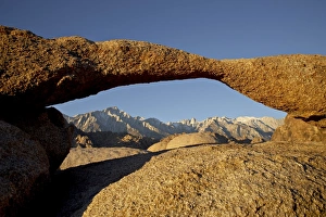 Lathe Arch framing Mount Whitney at first light Alabama Hills, Inyo National Forest Lathe Arch framing Mount Whitney at first light Alabama Hills, Inyo National Forest