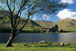 Loch Awe and the ruins of Kilchurn Castle