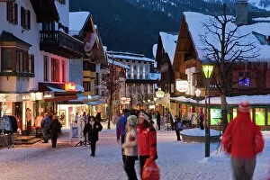 Images Dated 22nd February 2009: Main street in winter, St. Anton am Arlberg, Tirol, Austria, Europe