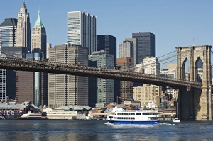 <b class=qtipBold><figcaption>Manhattan skyline</figcaption></b><br>Manhattan skyline, Brooklyn Bridge and the East River, New York City, New York, United States of America, North America<br><em>© Robert Harding 2008 - All Rights Reserved</em> Manhattan skyline