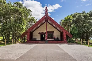 Three People Gallery: Maori Meeting House, Waitangi Treaty Grounds, Bay of Islands, Northland Region, North Island
