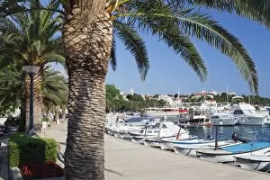 Dalmatia Gallery: Marina and promenade, Baska Voda, Makarska Riviera, Dalmatia, Croatia, Europe