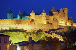 Images Dated 14th November 2011: Medieval city of Carcassonne, UNESCO World Heritage Site, Aude, Languedoc-Roussillon