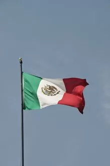 Images Dated 21st April 2008: Mexican flag, Queretaro, Queretaro State, Mexico, North America