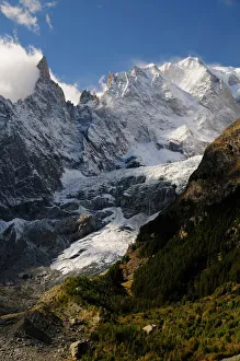 Related Images Gallery: Monte Bianco (Mont Blanc) seen from Vallee d Aosta, Suedtirol, Italy, Europe