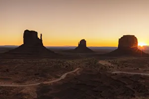 Monument Valley with West Mitten Butte, East Mitten Butte and Merrick Butte Monument Valley with West Mitten Butte, East Mitten Butte and Merrick Butte