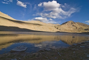 Central Asia Gallery: Mountain landscape and small body of water in the Wakhan Valley, Tajikistan
