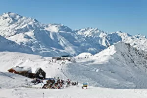 Leisure Activity Gallery: Mountain restaurant, St. Anton am Arlberg, Tirol, Austrian Alps, Austria, Europe