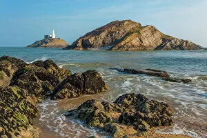 Shoreline Gallery: Mumbles Lighthouse, Bracelet Bay, Gower, Swansea, Wales, United Kingdom, Europe