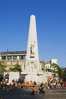 Images Dated 11th July 2010: National Monument, Dam square, Amsterdam, Netherlands, Europe